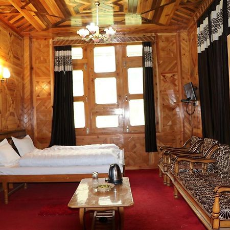 Hotel Mount Kailash Sangla Ngoại thất bức ảnh