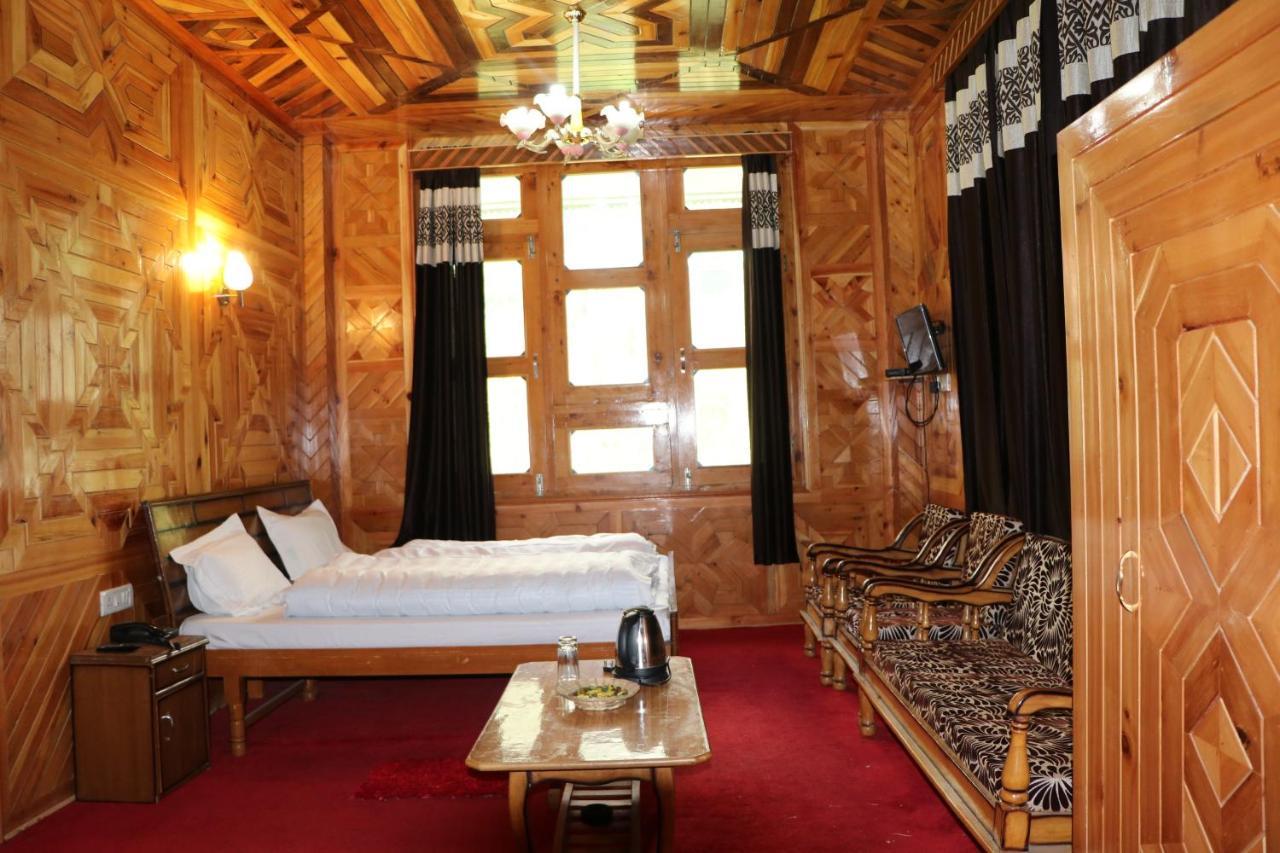 Hotel Mount Kailash Sangla Ngoại thất bức ảnh